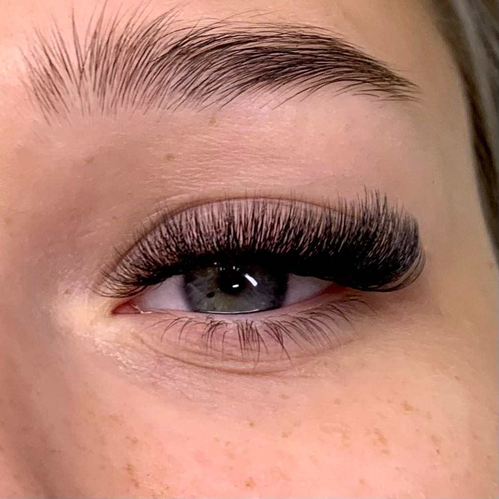 10 boxesPrivate Label   Lashes – Mega Volume Lash recenzja i cena
